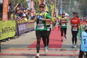 BIB: 41920
                            <button type="button" onclick="openModal(8249633)" class="btn btn-primary btn-sm float-right btn-popup" data-toggle="modal" data-target=".modal-high-quality">
                        <i class="fas fa-shopping-cart"></i> Add to Cart
                    </button>
                                            <button type="button" onclick="isThisMe(8249633, true)" class="btn btn-success btn-sm float-right btn-popup btn-isme hidden" data-toggle="tooltip" data-placement="bottom" title="นี่คือรูปของคุณใช่ไหม คลิกที่นี่เพื่อเอาเข้าอัลบั้ม">
                        <i class="fas fa-plus"></i> Add to album
                    </button>
                    <button type="button" onclick="isThisMe(8249633, false)" class="btn btn-warning btn-sm float-right btn-popup btn-isnotme hidden">
                        <i class="fas fa-ban"></i> Remove from album
                    </button>